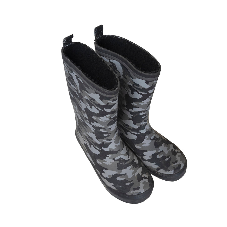 Unknown brand rain boots 4